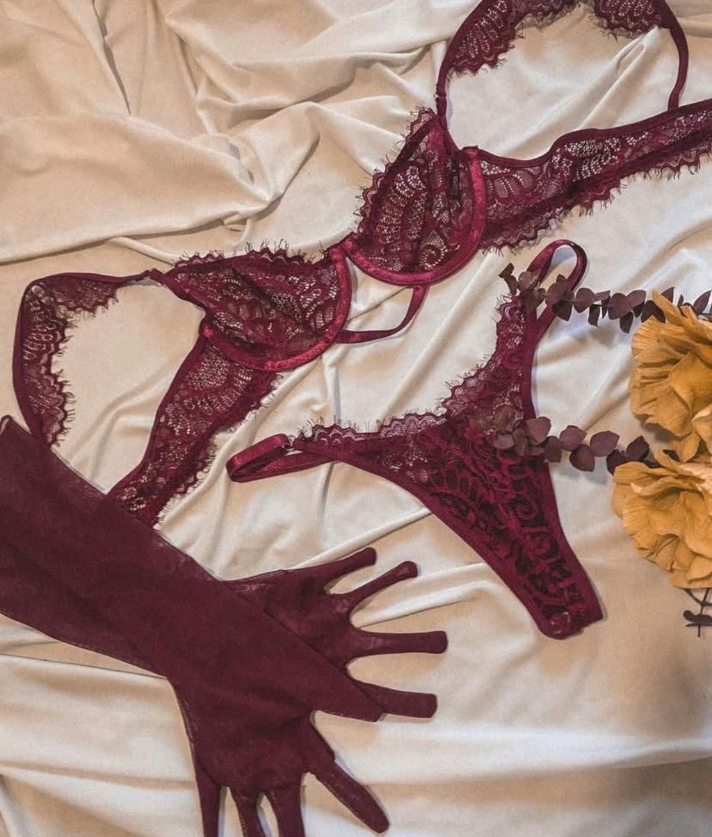 Set Marruecos Vinotinto con Guantes de Encaje